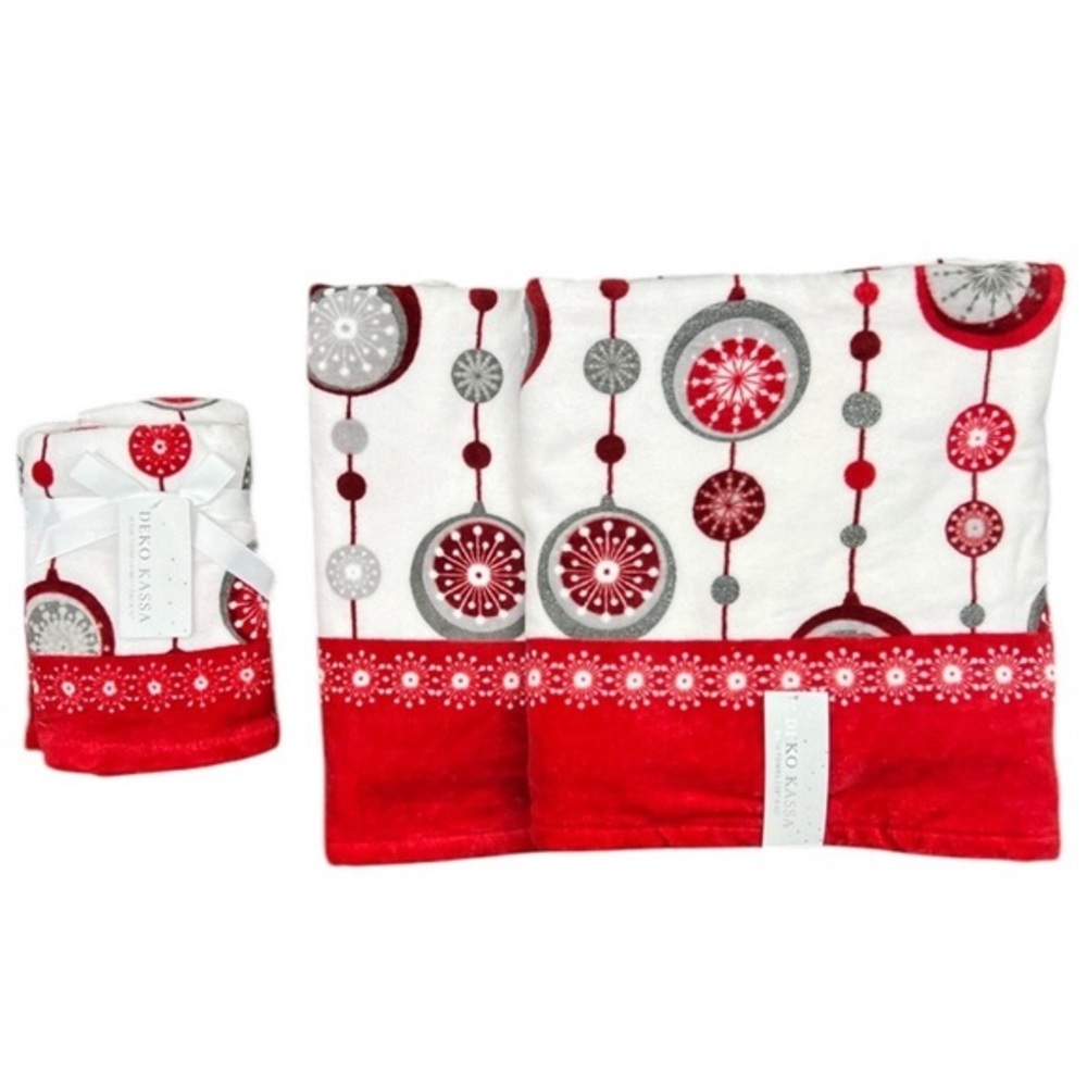 Deko Kassa - ‘ Christmas Ornament bundle’ bath towel set. NWT Firm!